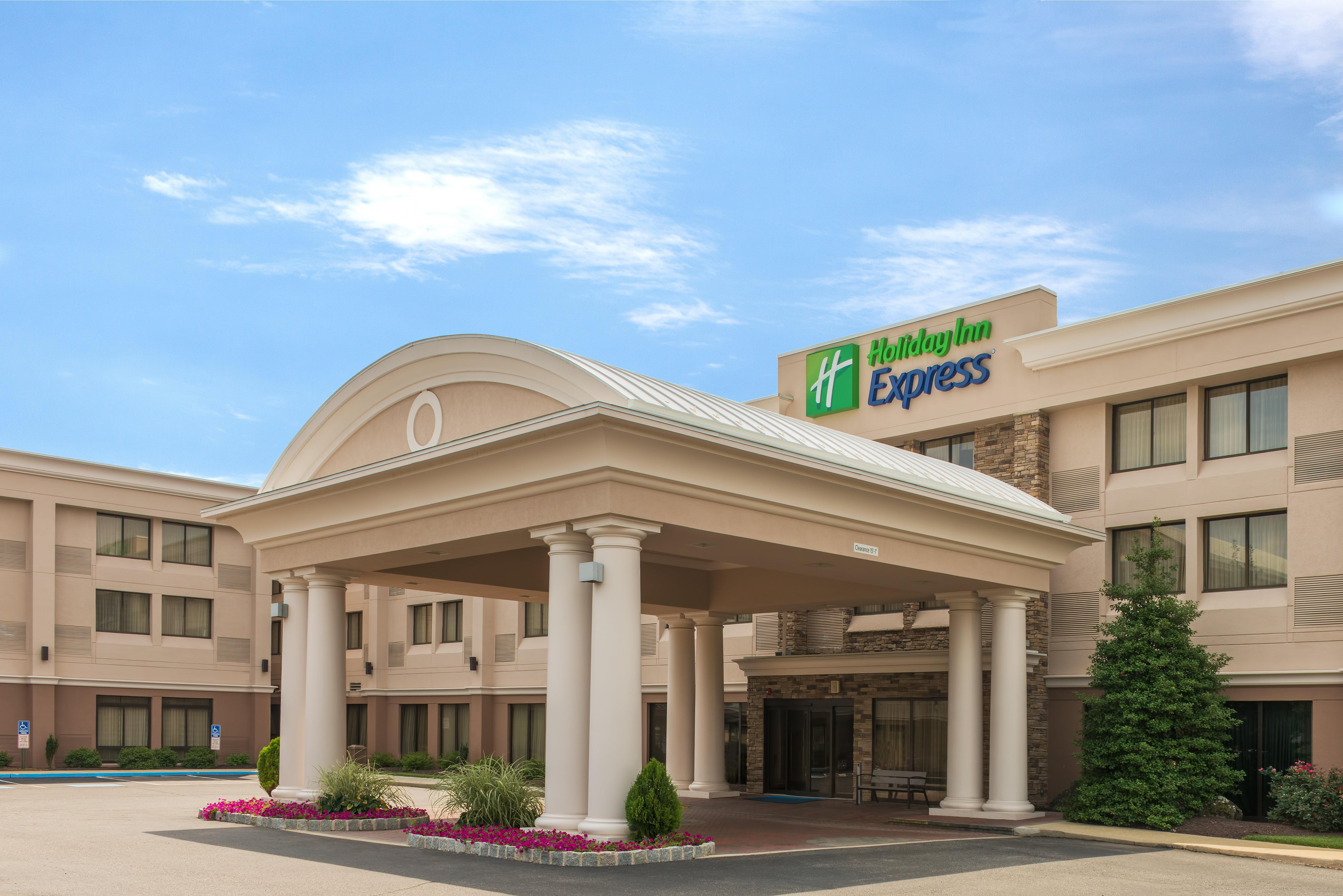 Holiday Inn Express Philadelphia Ne-Bensalem, An Ihg Hotel Bagian luar foto