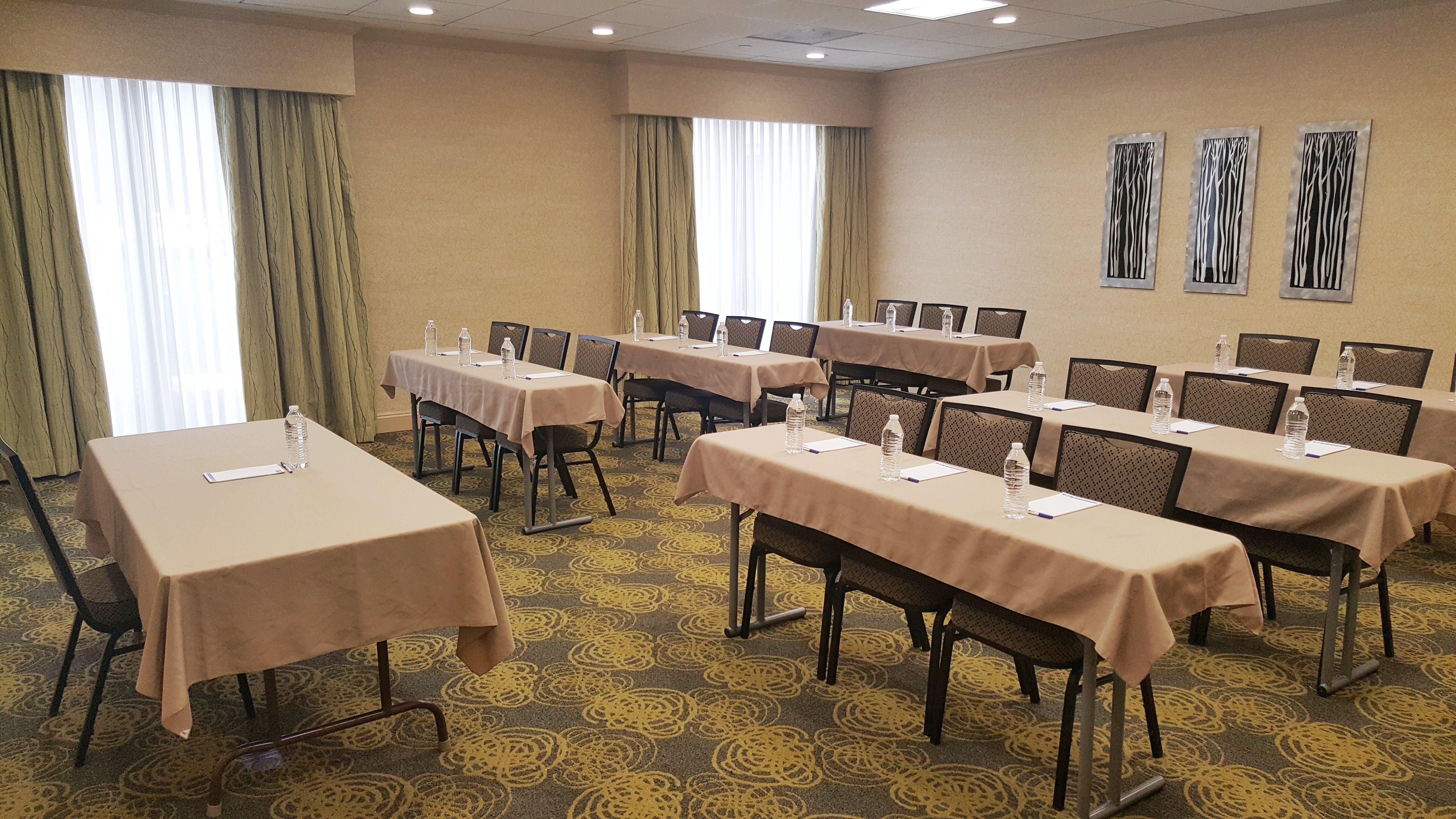 Holiday Inn Express Philadelphia Ne-Bensalem, An Ihg Hotel Bagian luar foto